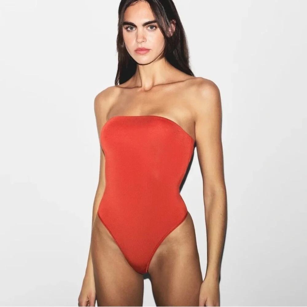 Nwt SKIMS Smooth Lounge Strapless Bodysuit Terra Size S
